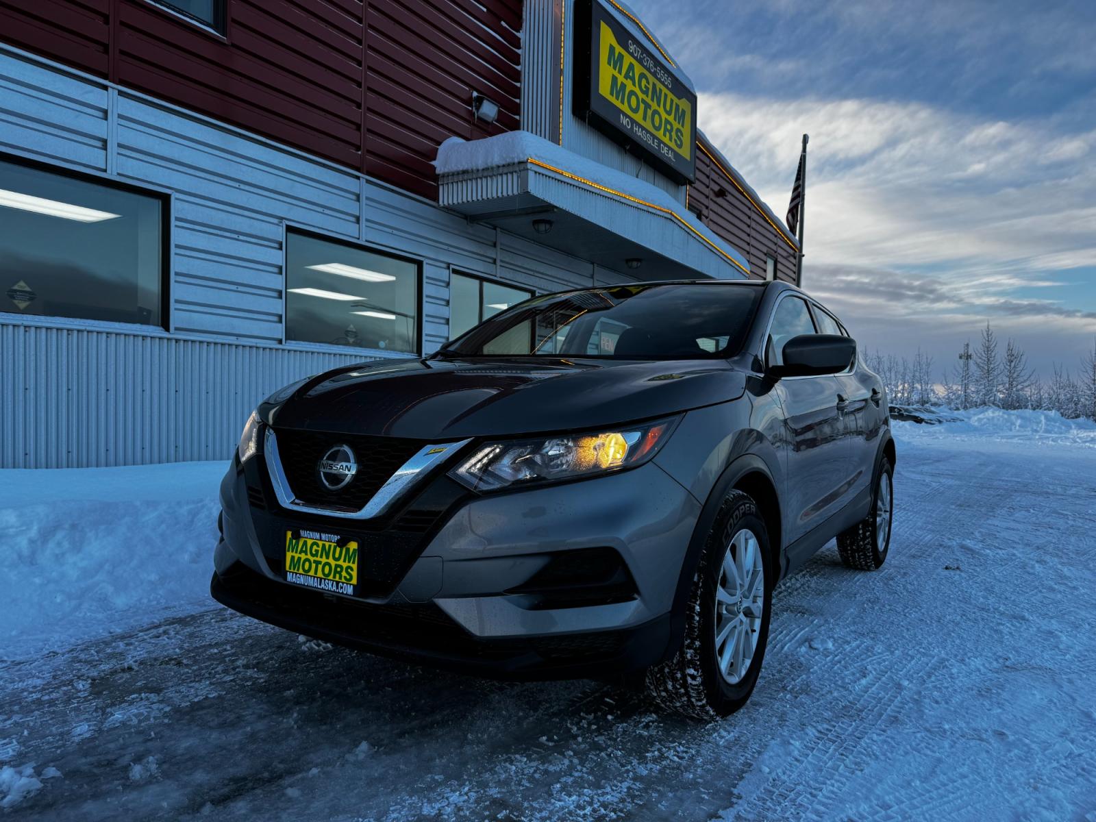 2021 Gray /Black Nissan Rogue Sport Sport (JN1BJ1AW9MW) with an 2.0L 4-Cylinder engine, located at 1960 Industrial Drive, Wasilla, 99654, (907) 376-5555, 61.573475, -149.400146 - Photo #0